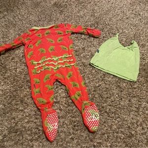 Kickee Pants Ruffed zipper footie & hat